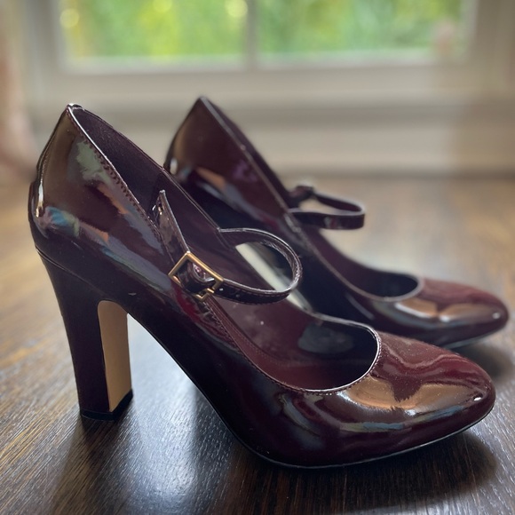 DUNE of London classic burgundy patent Mary Jane heels. - Picture 6 of 16